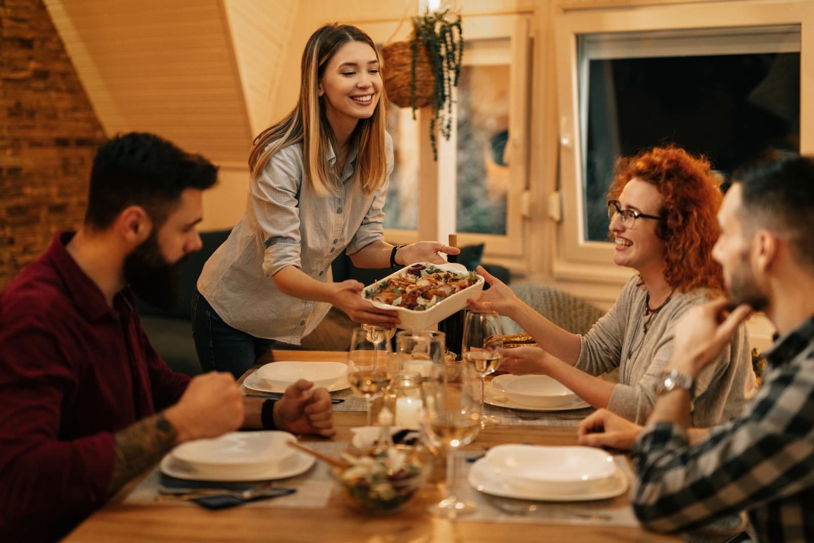 Ces choses à ne pas faire quand vous recevez des invités Max